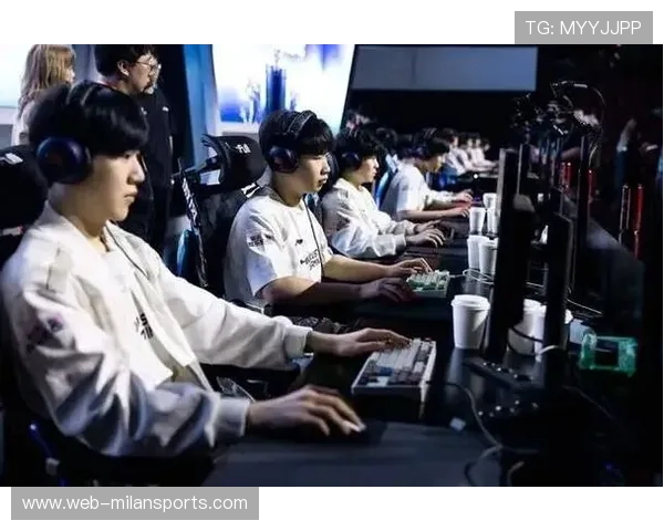 LPL队伍模拟高压力对局，适应关键局节奏